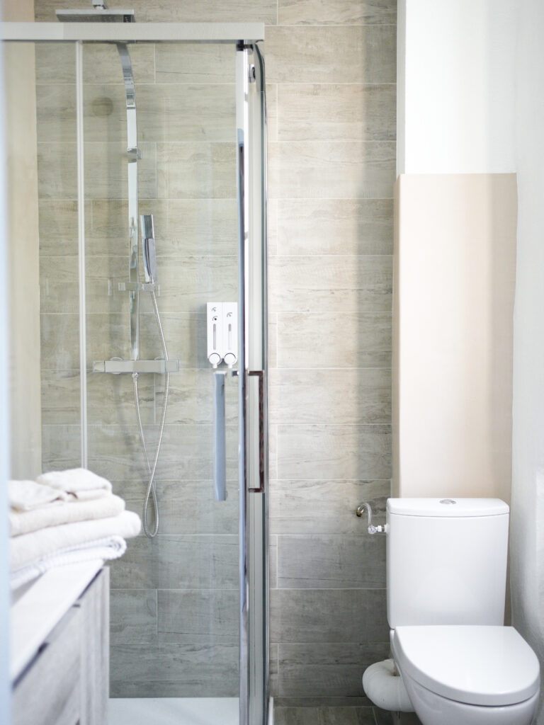 Salle de bain d'appartement à louer